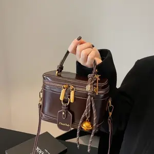 1002 Women's portable box box bag 2025 new commuter shoulder messenger bag