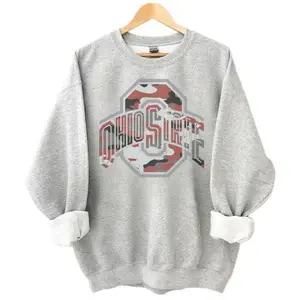 Ohio State Sweatshirt, Ohio State Hoodie Tee – Vintage 90s Football Graphic, Retro Mascot Outfit, Distressed Unisex Pullover T-Shirt, Gift for Men