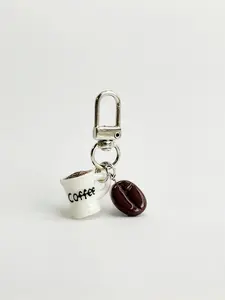 1PC Creative Handmade Coffee Cup Keychain, Realistic Resin Coffee Bean Key Accessory, Backpack Hanging Decoration, Gift for Coffee Lovers