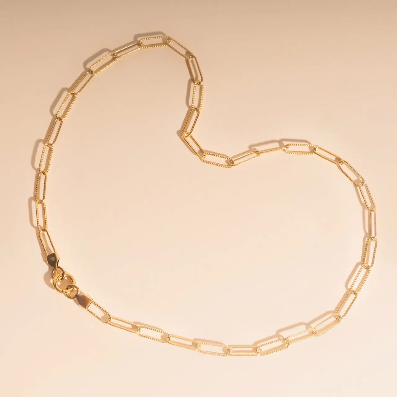 Textured Paperclip Necklace