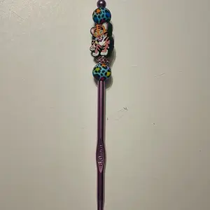 Hand-Decorated 6mm Crochet Hook with Tiger & Bead Embellishments