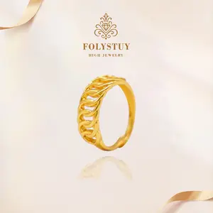 FOLYSTUY YNZ42 Chunky Cuban Link Statement Ring - Gold Plated with Bold Polished Chain Links, Modern Streetwear-Inspired Jewelry