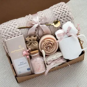 Self Care Package For Women Spa Gift Box Warm Cozy Gift Basket Sending Hugs Gift Box Thinking of you Care Package Gift Basket for Women Spa ZTAL2