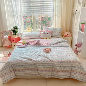 1pc Summer Quilt, Fair Isle Series Vintage Style Blanket, Soft Comfortable Breathable Thin Quilt, Ideal for Hotel Bedroom Airbnb