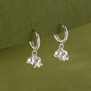 Vintage lily of the valley earrings - Bohemian and classic delicate flower pendants, retro style lily of the valley flowers, suitable for daily wear and parties