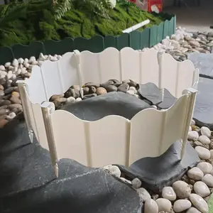 Garden Fence with Ground Nails, 20pcs Decorative Plastic Gardening Fence, Outdoor Flower Bed Isolation Fences, Gardening Vegetable Edge Fences