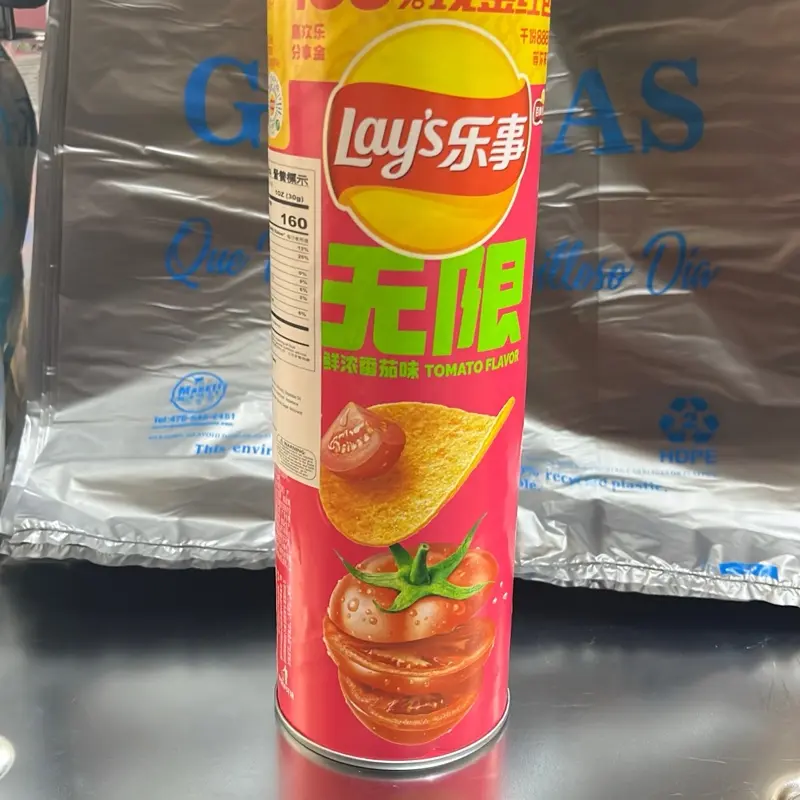 LAYS STAXTOMATO FLAVOR