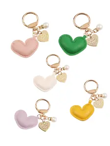 Creative Heart-Shaped Bag Charm, Unique Cartoon Backpack Pendant, Cute Accessories for Women, Stylish Detail for Personal Touch, Bag Charm Keychain
