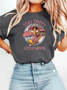 Women's Mushroom Print Round Neck Tee, Fashion Casual Fitted Crew Neck T-Shirt for Daily Holiday Vacation Outdoor Wear, Ladies Clothes for Summer, Tops