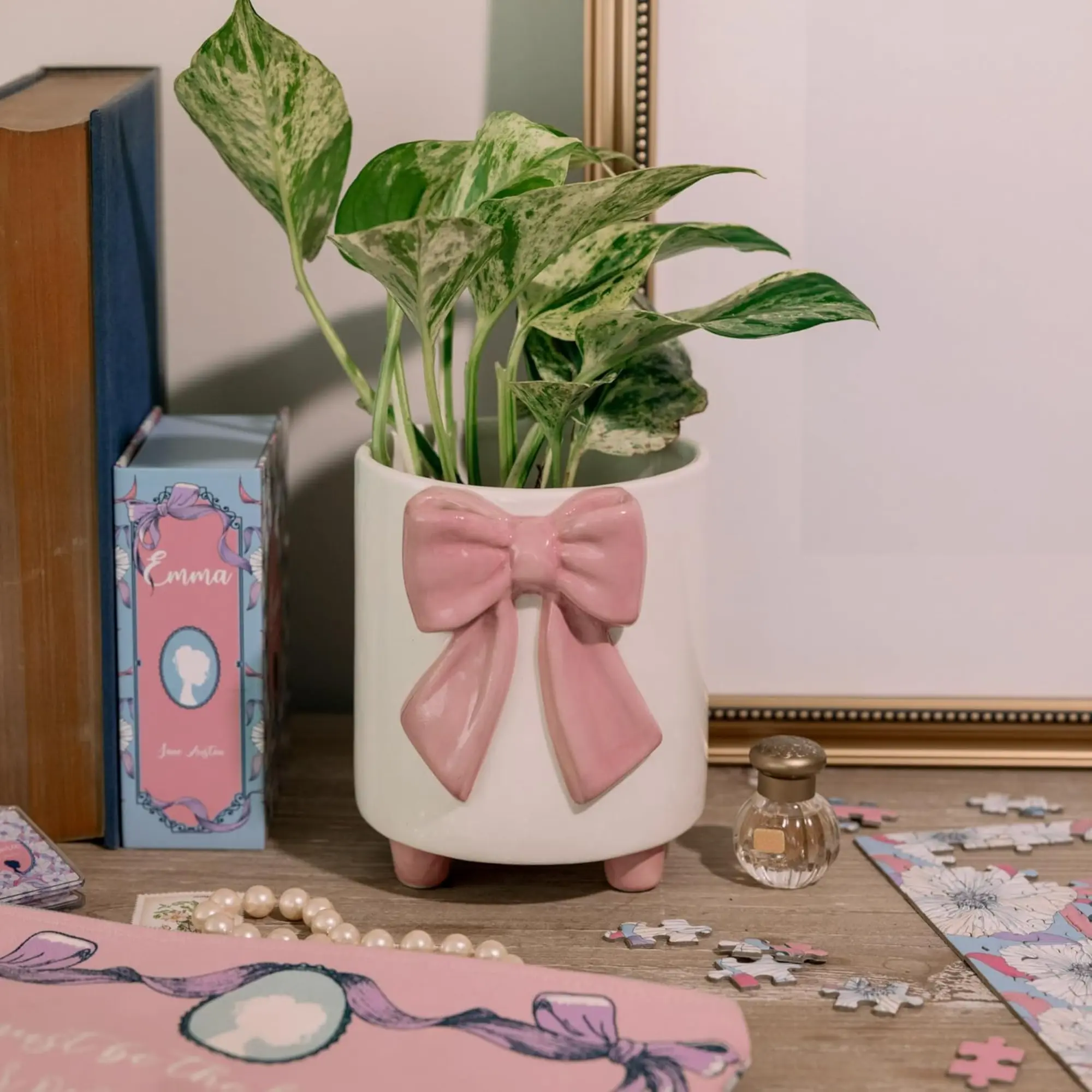 Footed Planter, Pink Bow
