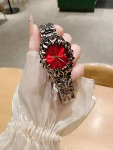 Millennium Alien Watch, Style High-End Creative Design, Fashionable Stylish Watch, Carved Trendy Men's Wristwatch, Perfect Gift for Men