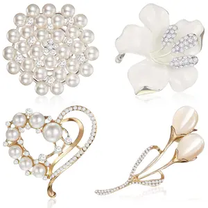 4 Pcs Brooches and Pins for Women,Crystal Pearl Brooch Set for Wedding Christmas Teacher Appreciation Gift,Christmas Party,Hand Tools Kits