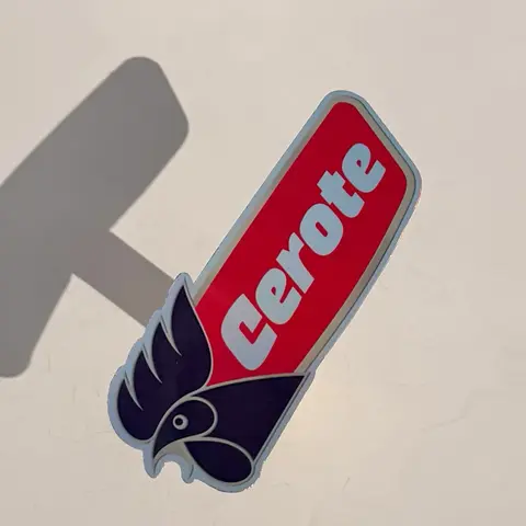 Gallo Cerveza Zerot-e Holographic Sticker