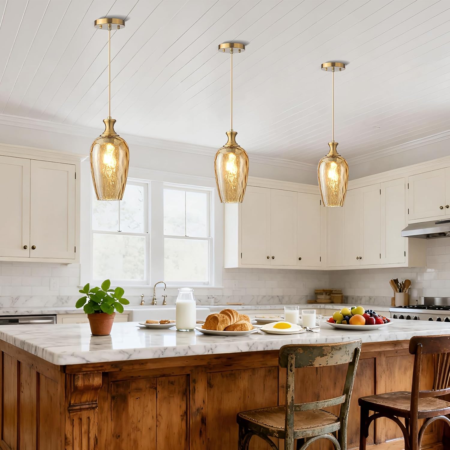 Glass Pendant Lights Kitchen Island, 1-Light Gold Pendant Light Fixtures with Hammered Amber Glass Vintage Hanging Light for Kitchen Sink Dining Room Bedroom