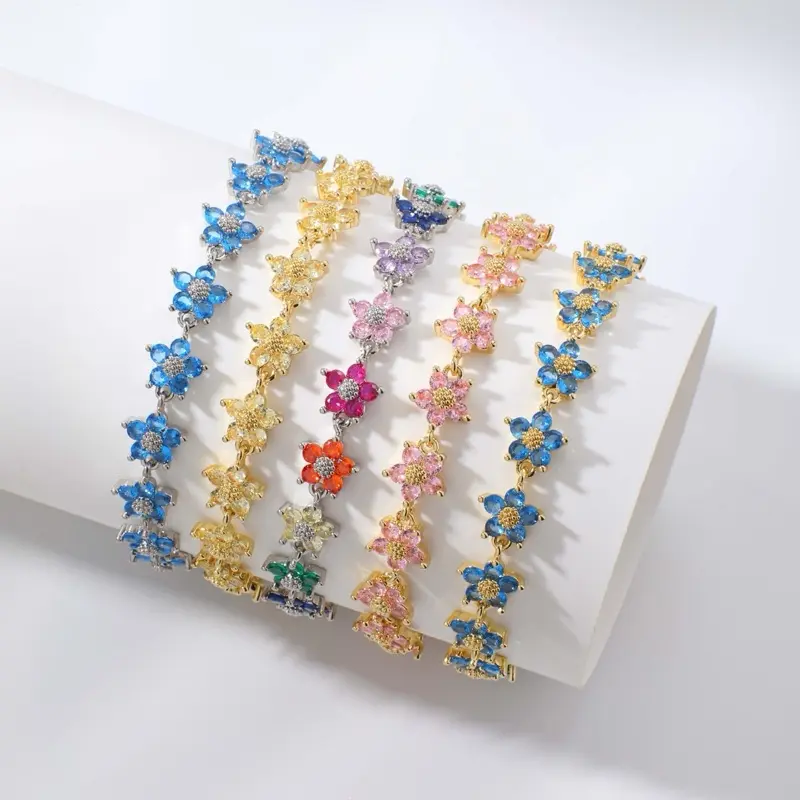 Flower Bracelet – Vintage Inlaid Design for Women, Fashionable, Elegant, High-End Jewelry Gold bracelet, flower bracelet, diamond bracelet, women's bracelet, light luxury fashion bracelet, women's jewelry, Valentine's Day gift