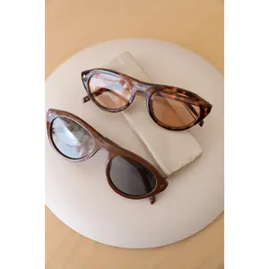 Rae: Vintage Cat Eye Sunglasses