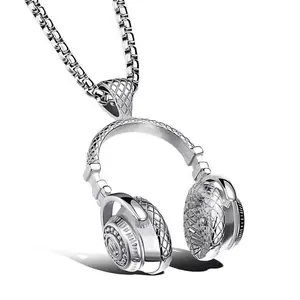 Hand Star Hip Hop Rock Titanium Steel Headphone Pendant Necklace Waterproof Sweatproof No Fade Silver Cuban Chain， hip-hop style