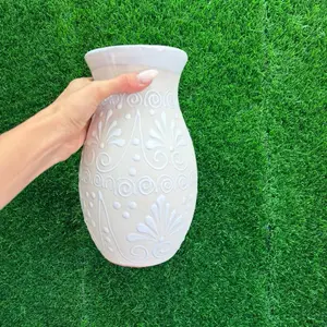 Vase Relieve Boliche color Blanco Blanco Varied Design Sets 9.5In.