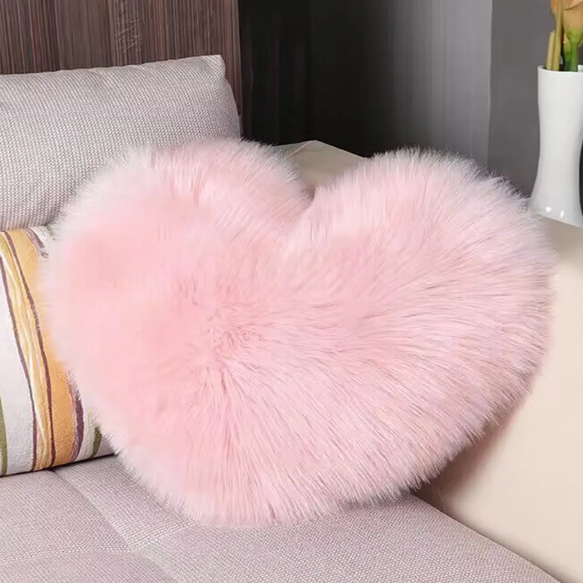 Faux Wool Heart Pillow Cover, Soft Furry Cushion, Soft and Comfortable, Easy to Wash, Foldable and Detachable, Ideal for Living Room and Bedroom Decor, Bedroom Decorative Accessories, Room Cozy Accessories