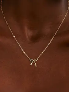 Fashionable Bow Pendant Necklace, Minimalist Necklaces, Elegant Women's Daily Commute Jewelry, Simple Yet Stylish, Versatile and Chic Accessory
