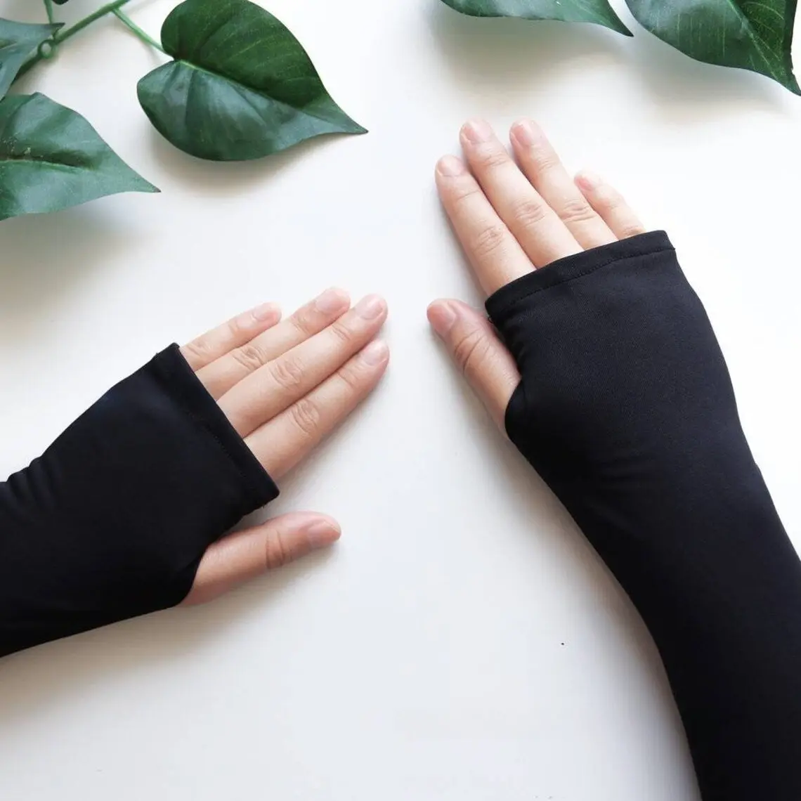 Long Black Islamic Sleeve - with Thumb Hole Long Black Islamic Sleeve - with Thumb Hole