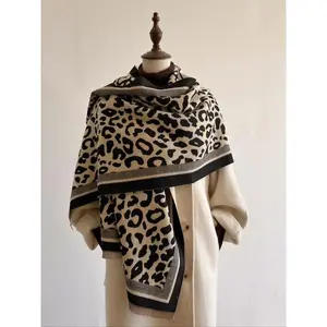 Boho Style Leopard Print Scarf, Fashionable Soft Warm Shawl for Women, Casual Versatile Scarf for Fall & Winter Valentine's Day Gift