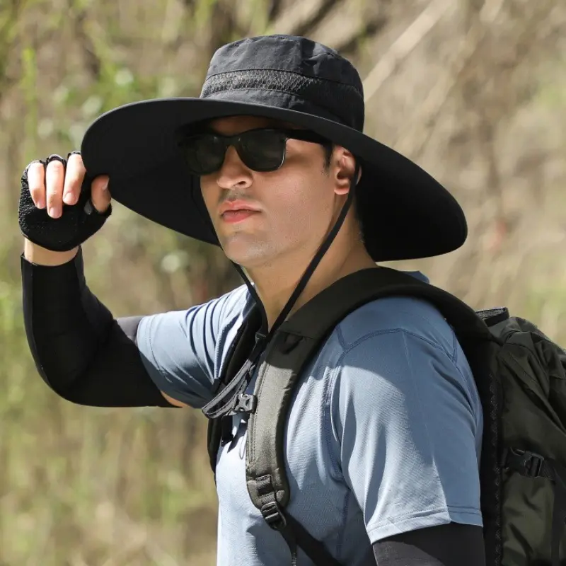 Black * regular model (fanless)