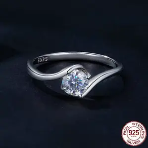 Platinum 925 Sterling Silver 0.5CT Round Cut Moissanite Twisted Love Ring (6-8)