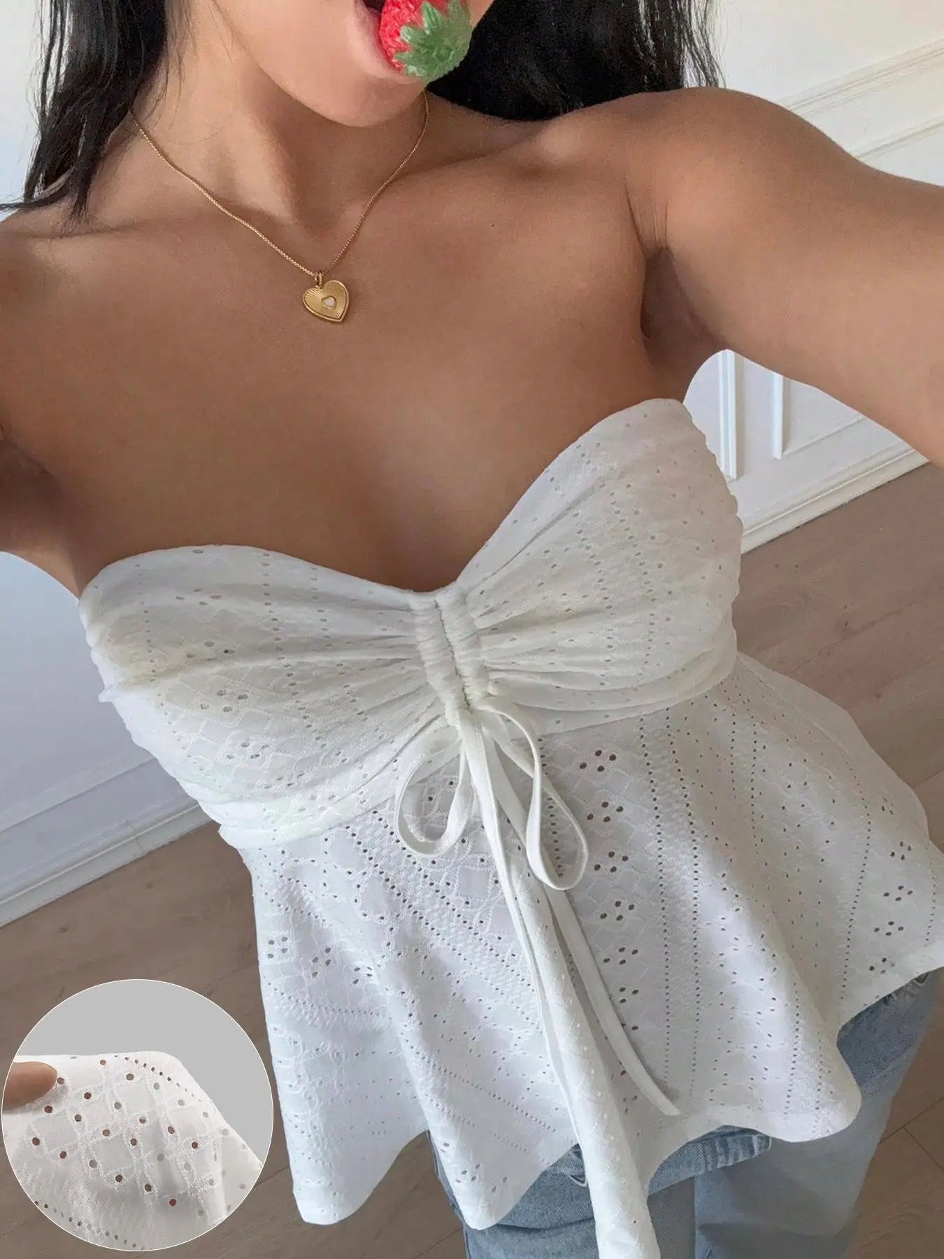 Women's Bow Decor Backless Crop Cami Top, Casual Sleeveless Spaghetti Strap Top for Summer, Ladies Clothes for Daily Wear Womenswear