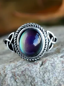 Geometric  Luxury  Band Ring  Synthetic Zirconia Inlay Luxury Exquisite Elegant Retro Mysterious Fashion Stackable Design Engagement Ring Daily Wear Jewelry Accessory for All Seasons for Women & Girls