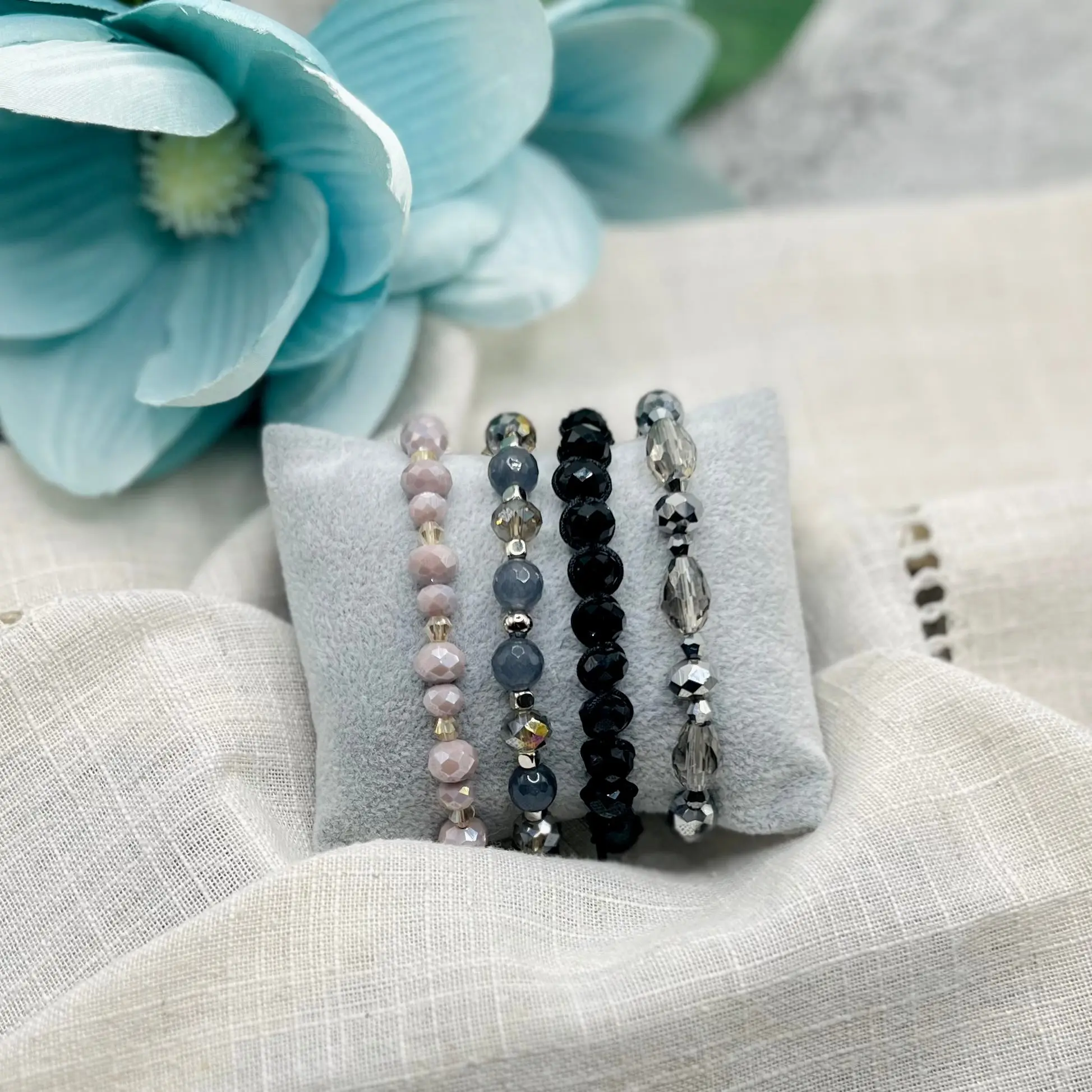 LIGHT PURPLE BRACELET