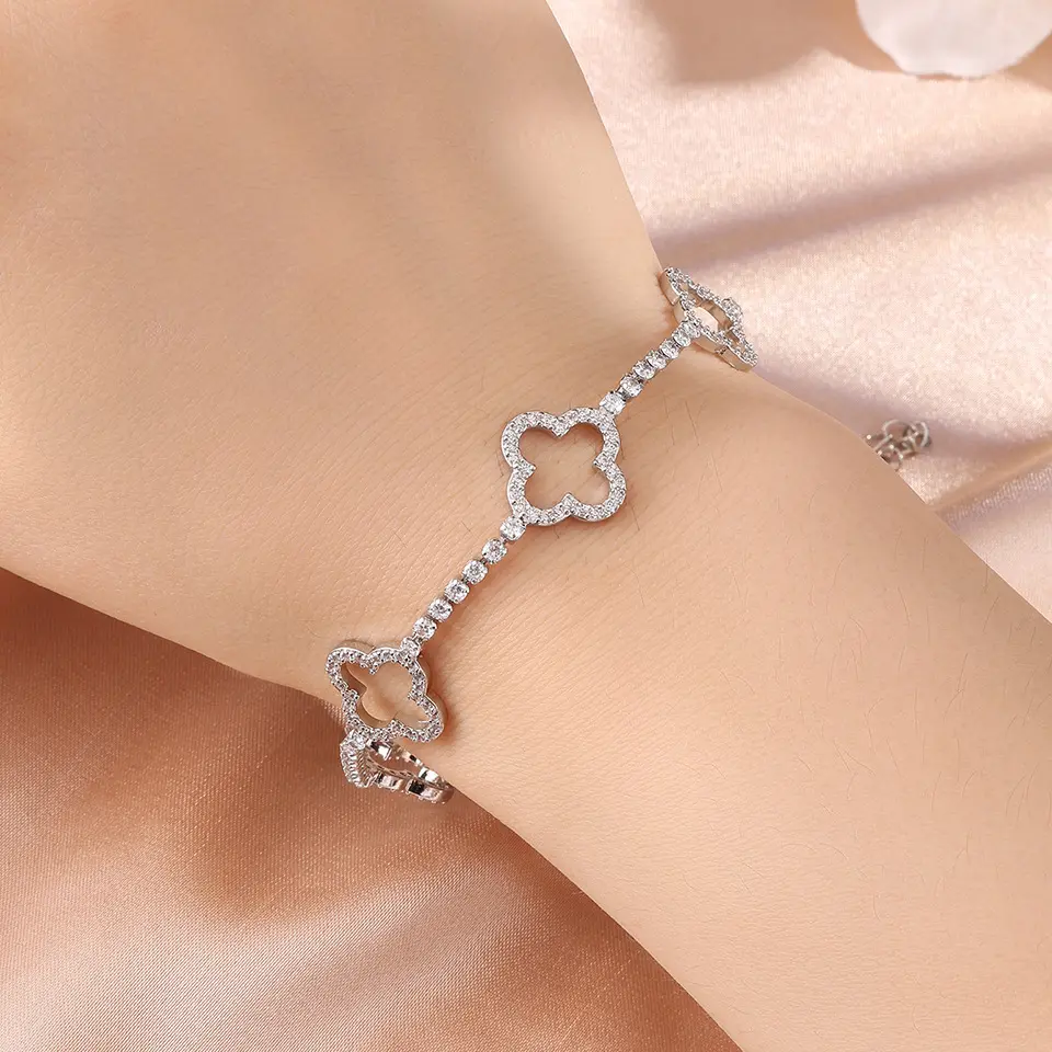 Women's 4-Leaf Clover Charm Bracelet - Adjustable Copper Chain with Cubic Zirconia, Lucky Birthday Gift, Jewelry for Women, Everyday Wear, Bracelet with Charms, Fashionable Bangle, Four Leaf Clover