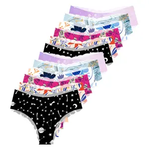Random Women's Floral/Letter/Geometric Print Briefs, Soft Comfy Breathable Seamless Knicker for Daily Wear, Women's Underwear for All Seasons.