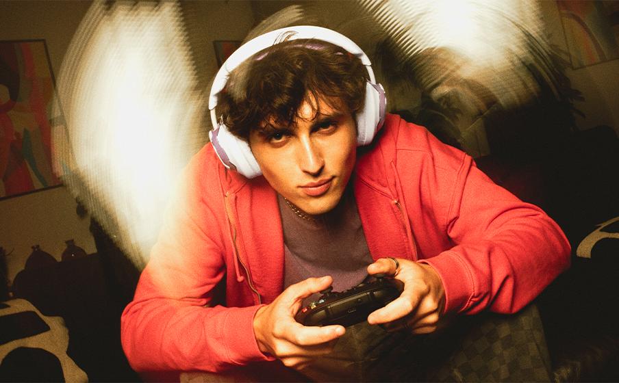 JBL Quantum 650, Wireless multiplatform gaming headset
