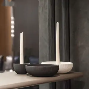 Simple Ceramic Candle Tray Candle Holder Candle Utensils White Porcelain Handmade Modern Abstract Design 17.5x17.5x6cm YBH2018-2020 Business Gifts