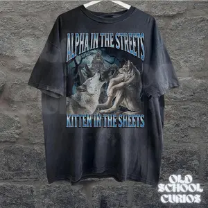 Vintage Washed Wolf Graphic Tee Oversized Unisex Heavyweight Cotton Streetwear Shirt for Alpha Energy Grunge Aesthetic 90s Retro Y2K Festival Outfits