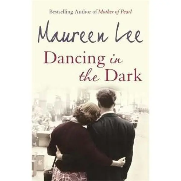 USED-Dancing in the Dark by Maureen Lee (Paperback)