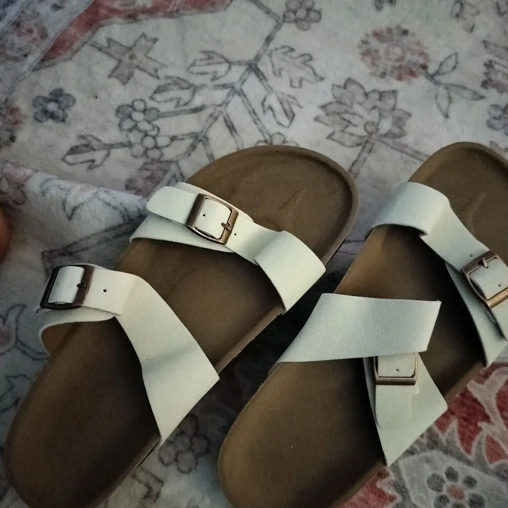 sandales