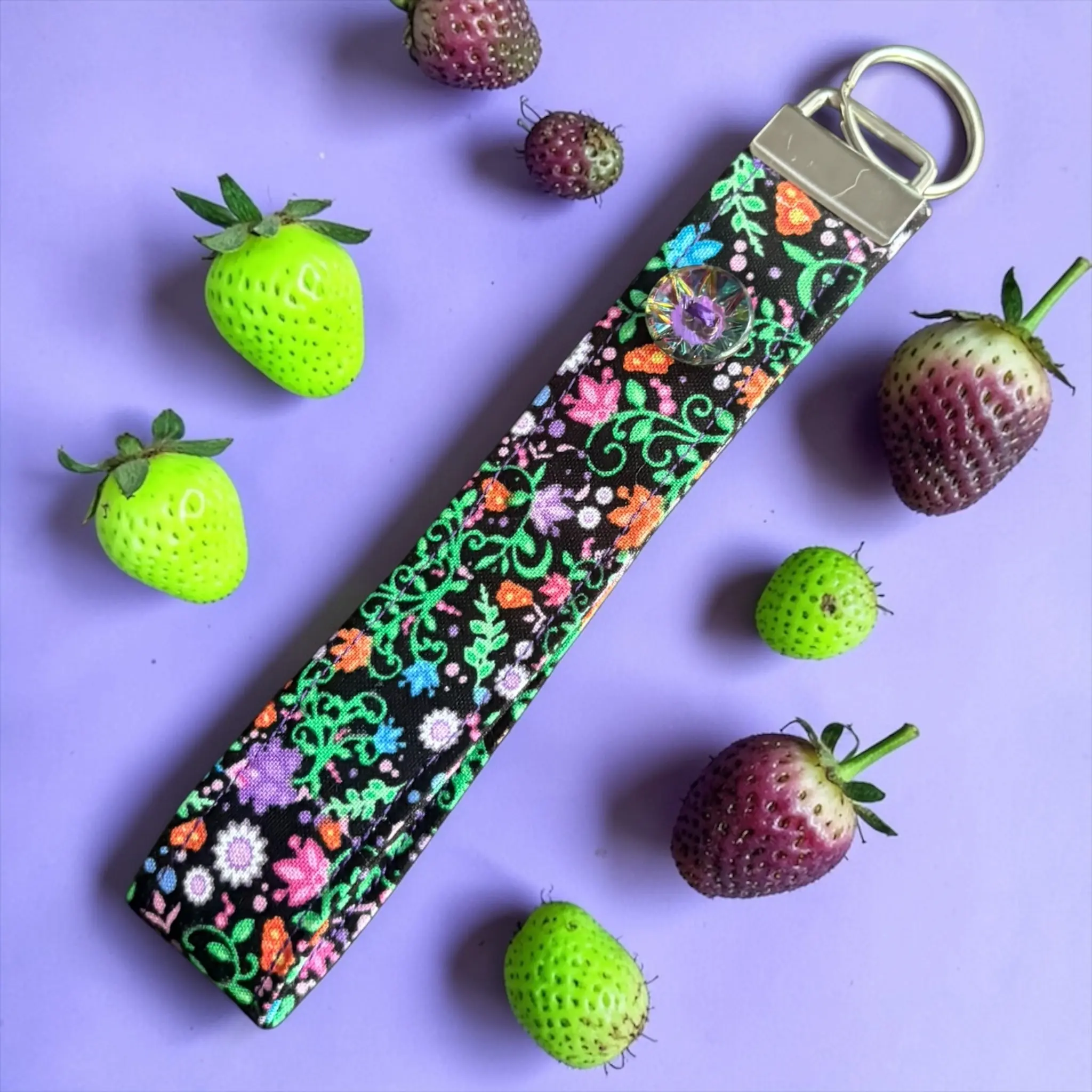 LAVENDER BLOOM- Wristlet-FS-28