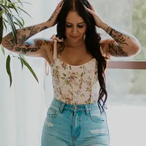 Isabella's Floral Corset Crop Top