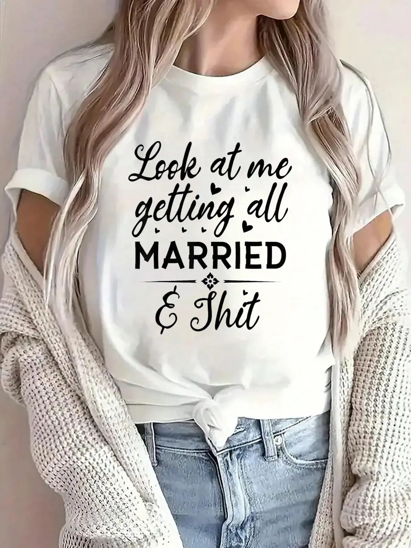 Women's Bride to Be T-Shirt, Casual Shortsleeve "Look At Me Getting All Married" Graphic Top for Wedding & Bachelorette Parties, Printed, Machine Wash, Loose-Fit, All Seasons, Normal Type, Letters, Tshirt, Clothes, Cotton, Graphic Print, Lady