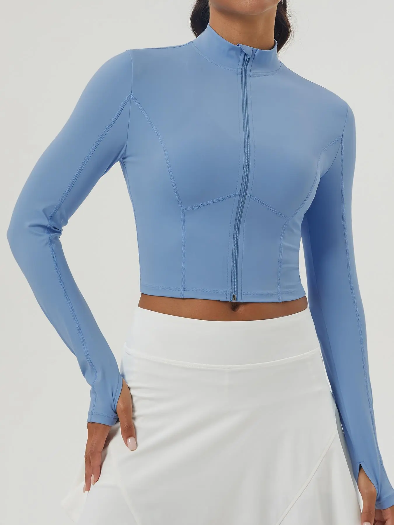 Women's Solid Zip Up Mock Neck Crop  Sports Jacket, Sporty Long Sleeve Outwear for Gym Workout Running, Ladies Sportswear Tops for Fall & Winter