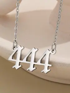 Fashion Lucky Number Detail Pendant Necklace for Men & Women, Stainless Steel Jewelry for Party, Daily Clothing Decor, Trendy All-match & Exquisite Chain Jewelry for Birthday Gift without Box