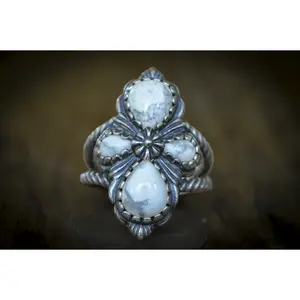 Handcrafted Navajo-Style Sterling Silver & White Howlite Statement Ring - Vintage-Inspired Southwestern White Stone Floral Concho Ring