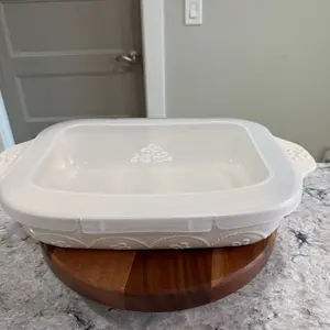 Molde marbella 9 x 13 para hornear & servir. Princess house