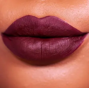BOLD SIGHT STAY IN PLACE MATTE LIQUID LIPSTICK