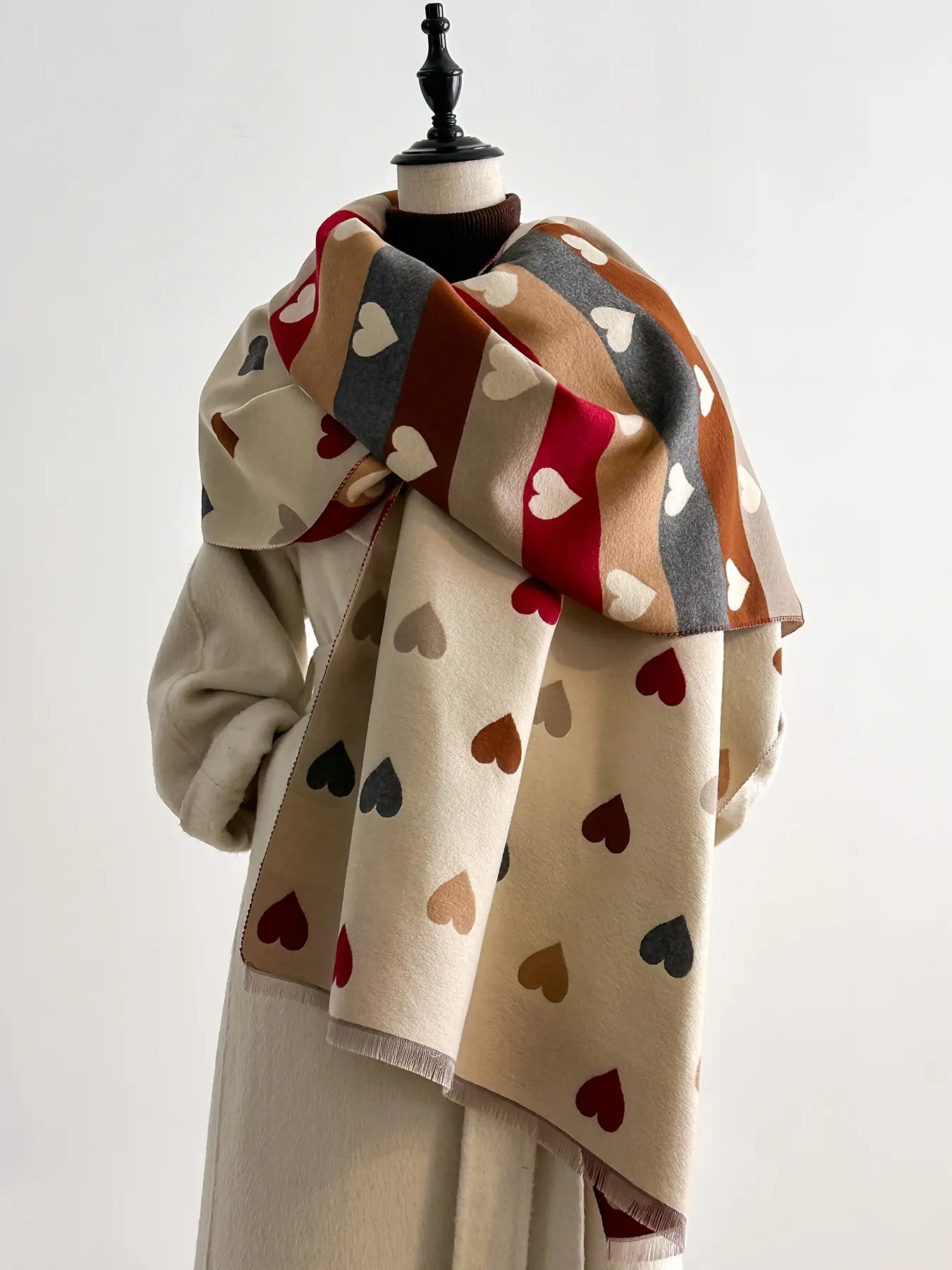 Colorful Heart Stripe Print Shawl, Casual Soft Scarf for Fall & Winter, Plush Soft Wrap, Fashion Accessory for Women & Girls, Best Friend Gift