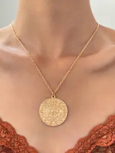 Caribbean Pirates Movie Jewelry Necklace, Aztec Gold Coin Chain, Skull Head Pendant for Men and Women, Unisex Fashion Accessory