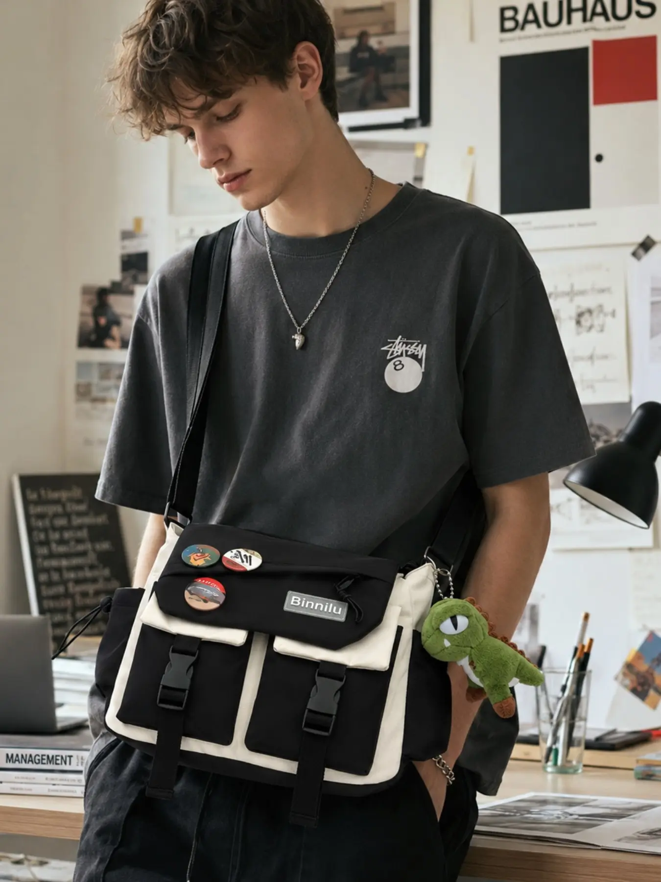 Y2K Multi Pocket Messenger Bag for Teen Girls, Cute Black White Canvas Casual Shoulder Purse with Plush Dinosaur Pendant, Badge Pins, Side Pockets, Wide Strap, Daily School Travel Work Bag, Christmas Gift for Girlfriend, Crossbody Shoulder Purses