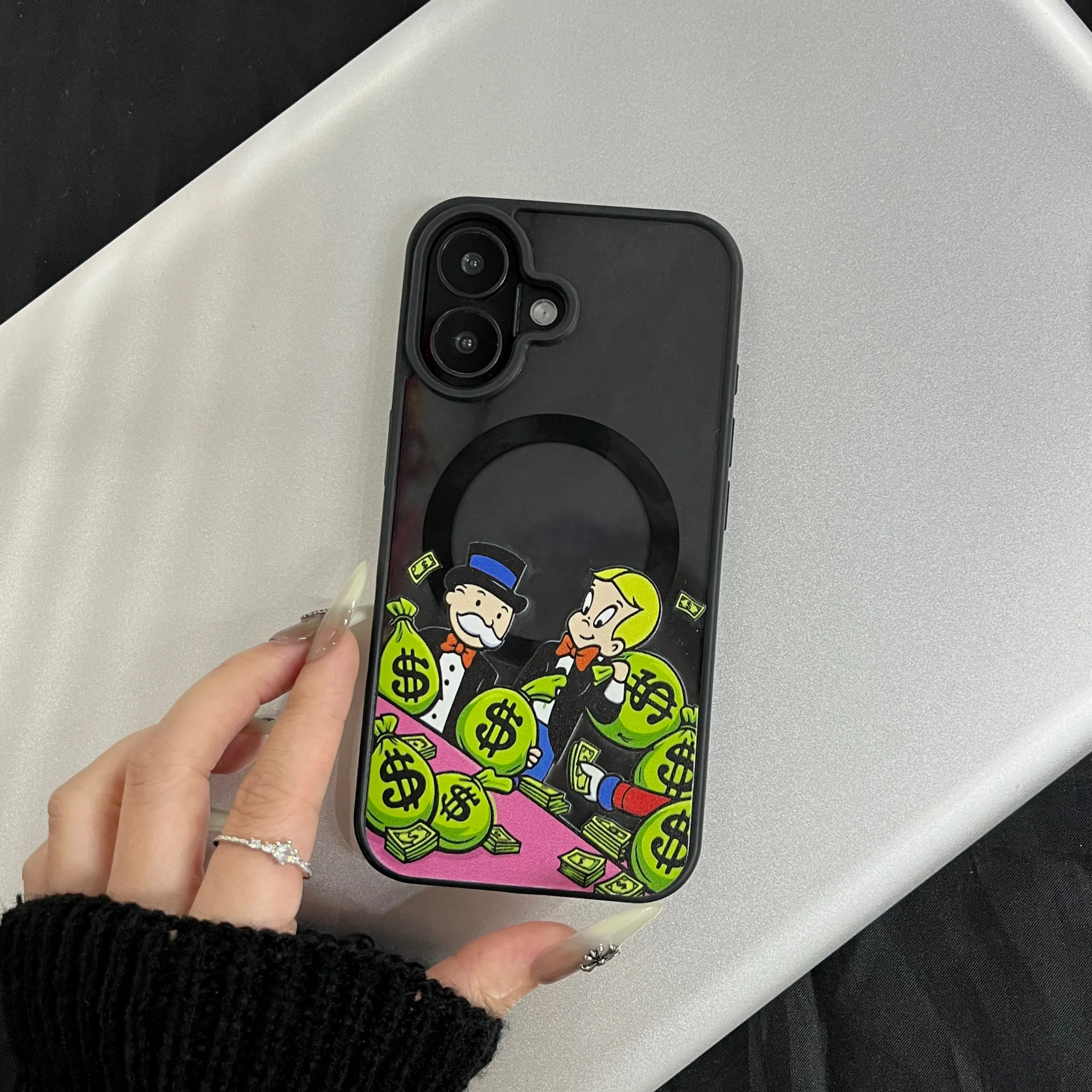“Money Bag” Cartoon Phone Case, Luxury Lifestyle Design, Shock-Resistant Case for iPhone 17, 16, 15, 14, and 13—The Perfect Gift for iPhone 17 Pro, 16 Plus, and 15 Pro Max
